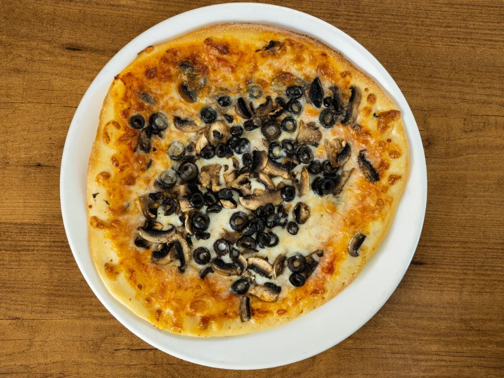 Mantarlı Zeytinli Pizza